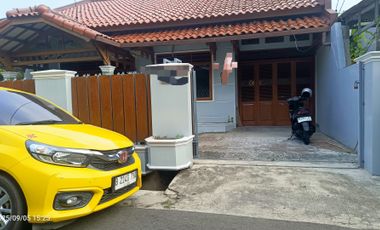 Disewakan rumah di duren sawit jakarta timur