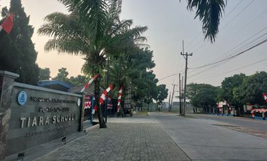 Dalam Komplek ! Rumah Bahan Hitung Tanah 1,5 Lantai Full Bata Merah