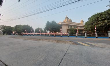 Dalam Komplek ! Rumah Bahan Hitung Tanah 1,5 Lantai Full Bata Merah