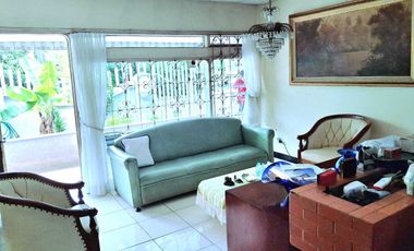 Dijual Rumah Tinggal di Pulo Mas, 241m2, SHM, Adem, Asri, Nyaman