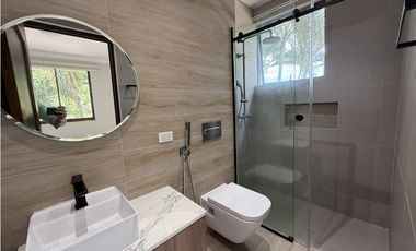 Se Alquila Casa con piscina en Camino de Cruces, Clayton