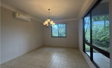 Se Alquila Casa con piscina en Camino de Cruces, Clayton