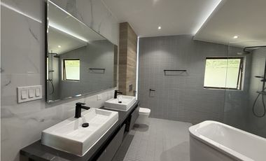 Se Alquila Casa con piscina en Camino de Cruces, Clayton