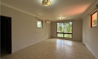 Se Alquila Casa con piscina en Camino de Cruces, Clayton