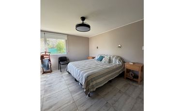 VENTA / CASA MODERNA CON GAS NATURAL / SIERRA DE LOS PADRES