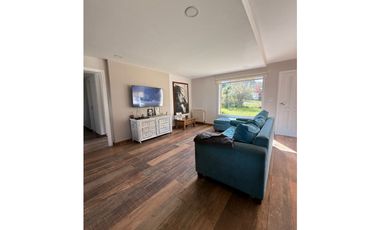 VENTA / CASA MODERNA CON GAS NATURAL / SIERRA DE LOS PADRES