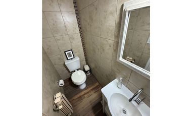 VENTA / CASA MODERNA CON GAS NATURAL / SIERRA DE LOS PADRES