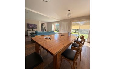 VENTA / CASA MODERNA CON GAS NATURAL / SIERRA DE LOS PADRES