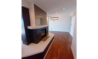 VENTA DEPTO 5 AMB. EN DUPLEX C/COCHERA FRENTE A PLAZA ESPAÑA