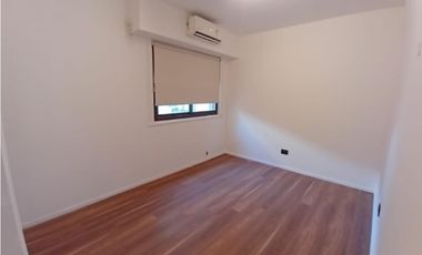 VENTA DEPTO 5 AMB. EN DUPLEX C/COCHERA FRENTE A PLAZA ESPAÑA