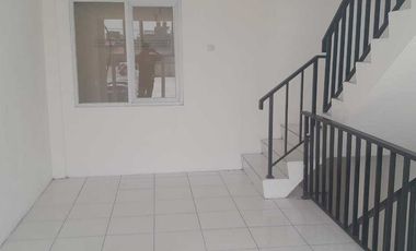 Dijual gudang 4 lantai siap pakai  Di kaliabang tengah