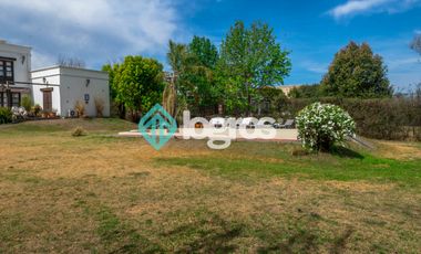 Casa en venta - APTA CREDITO - Club De Campo El Tipal