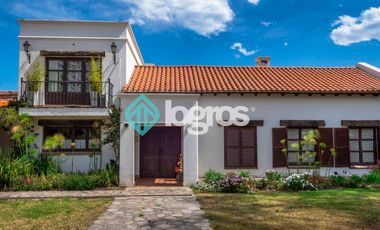 Casa en venta - APTA CREDITO - Club De Campo El Tipal