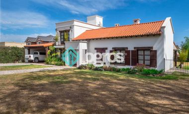 Casa en venta - APTA CREDITO - Club De Campo El Tipal