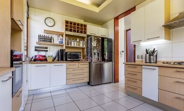 Casa en Arriendo en Santa Maria de Manquehue