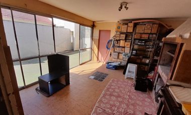 VENTA LOCAL (ex sandwichería) en EXCELENTE ubicación COMERCIALconvivienda AMPLIA en PLANTA ALTA. VENTA EN BLOCK