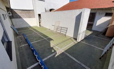 VENTA LOCAL (ex sandwichería) en EXCELENTE ubicación COMERCIALconvivienda AMPLIA en PLANTA ALTA. VENTA EN BLOCK