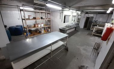 VENTA LOCAL (ex sandwichería) en EXCELENTE ubicación COMERCIALconvivienda AMPLIA en PLANTA ALTA. VENTA EN BLOCK