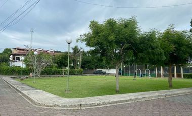 VENTA DE TERRENO EN CLUB SAN JOSÉ -  V.Vill.