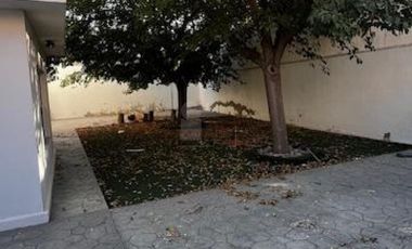 Casa en renta en Jardines de Santa Mónica, Cd. Juárez, Chihuahua.