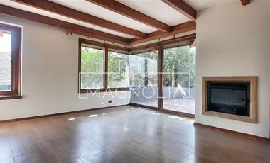 Casa en Arriendo en A pasos de universidad tecnica federico santa maria