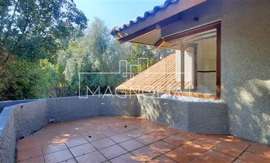 Casa en Arriendo en A pasos de universidad tecnica federico santa maria