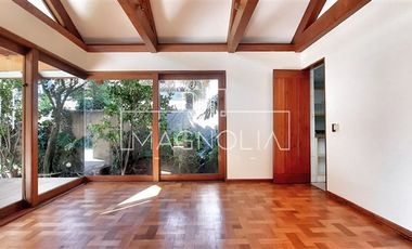 Casa en Arriendo en A pasos de universidad tecnica federico santa maria