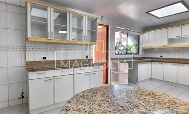 Casa en Arriendo en A pasos de universidad tecnica federico santa maria