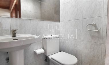 Casa en Arriendo en A pasos de universidad tecnica federico santa maria