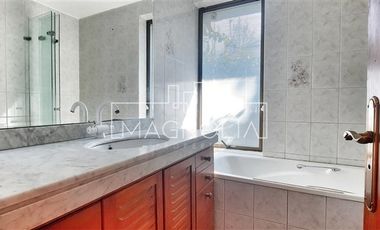 Casa en Arriendo en A pasos de universidad tecnica federico santa maria