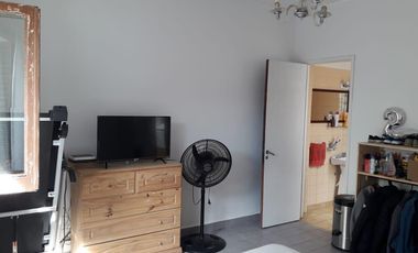 Casa en venta - 1 Dormitorio 1 Baño - Cochera - 180Mts2 - La Plata