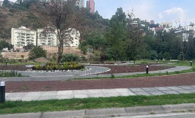 CASA REMODELADA EN VENTA EN LOMAS DEL RÍO