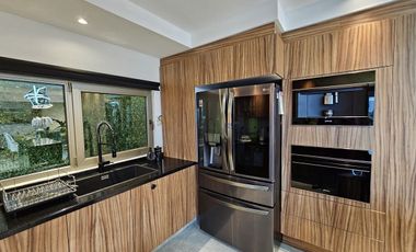 CASA REMODELADA EN VENTA EN LOMAS DEL RÍO