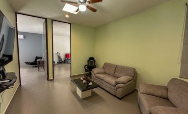 Casa en venta en privada al norte zona de Cholul
