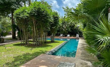 Casa en venta en privada al norte zona de Cholul