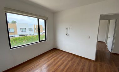 Casa en Renta Vista Bosques, con ampliación cerca de carretera México - Toluca