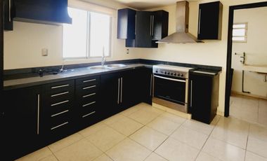 Casa en VENTA o RENTA en LOMAS RESIDENCIAL | Cerca del parque