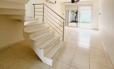 Casa en VENTA o RENTA en LOMAS RESIDENCIAL | Cerca del parque