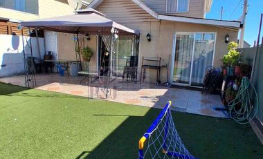 ESTUPENDA CASA AISLADA 4D 3B EN CONDOMINIO PARQUE BUIN