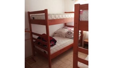 SE ARRIENDA AMPLIA CASA EN CALDERILLA