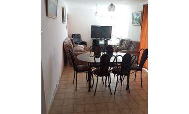 SE ARRIENDA AMPLIA CASA EN CALDERILLA