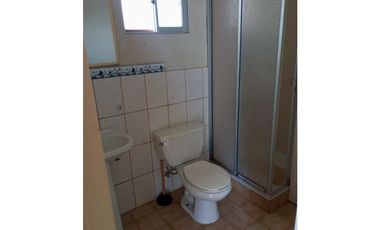 SE ARRIENDA AMPLIA CASA EN CALDERILLA