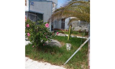 SE ARRIENDA AMPLIA CASA EN CALDERILLA