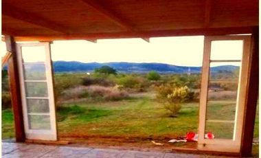 Parcela con casa, bodega, agua de pozo y uso agrícola