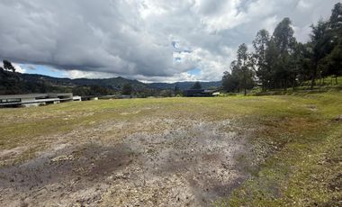 Lote en exclusiva urbanización sector Fizebad