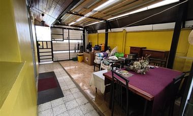 Casa en Venta en Avenida Illanes 956