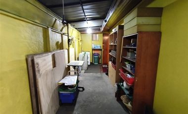 Casa en Venta en Avenida Illanes 956