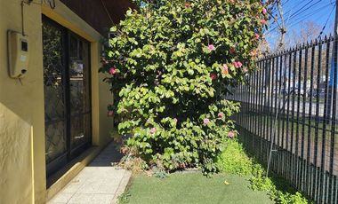 Casa en Venta en Avenida Illanes 956