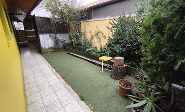 Casa en Venta en Avenida Illanes 956