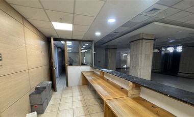 Local Comercial en Arriendo en Avenida Providencia / Andrés de Fuenzalida